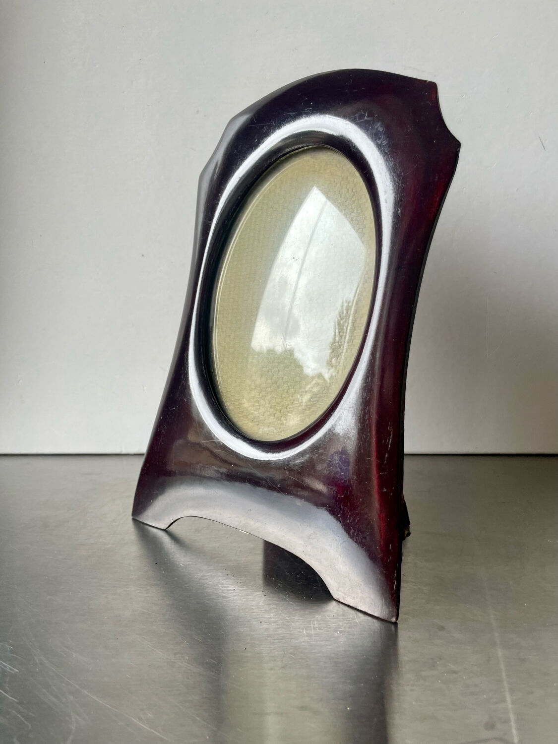 Art deco mahogany wooden frame, measurement 22.5 cm x 15 cm  convex glass  13.5 cm x 8.5 cm