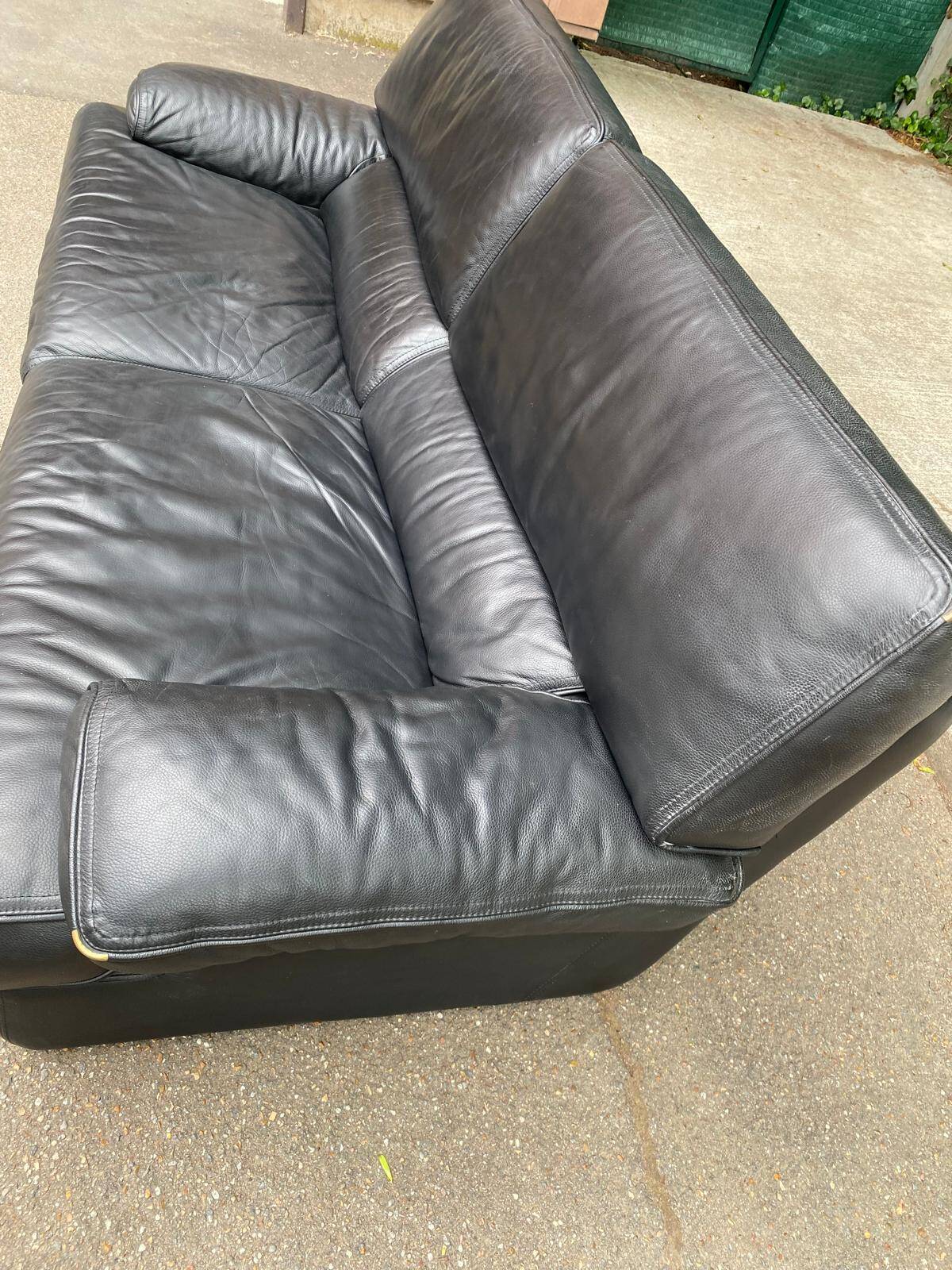 Canapé 3 places en cuir noir design de luxe suisse de Sede DS-47 années 70
