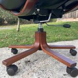 Scandinavian office chair