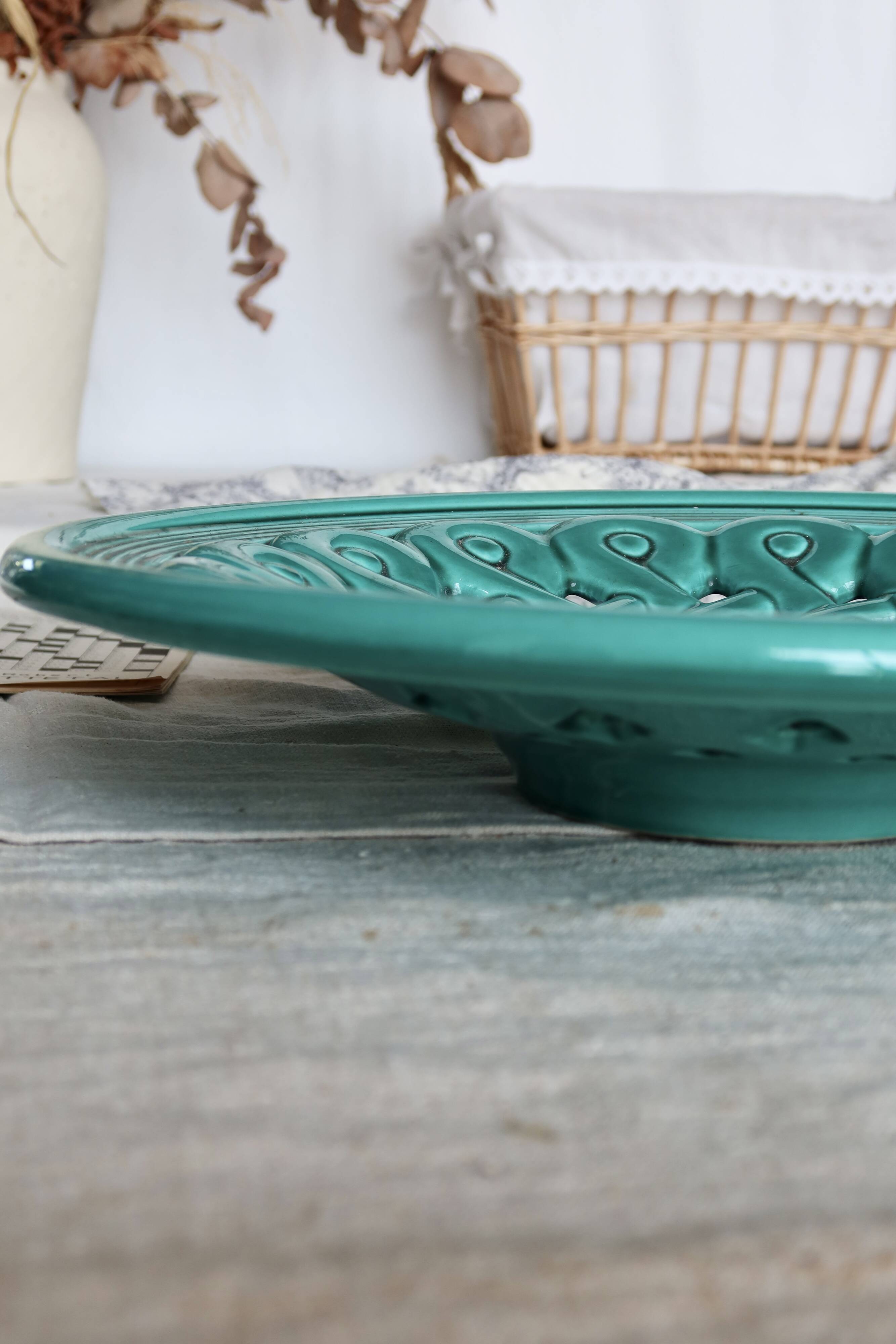 Large vintage turquoise ceramic bowl – Openwork braided pattern