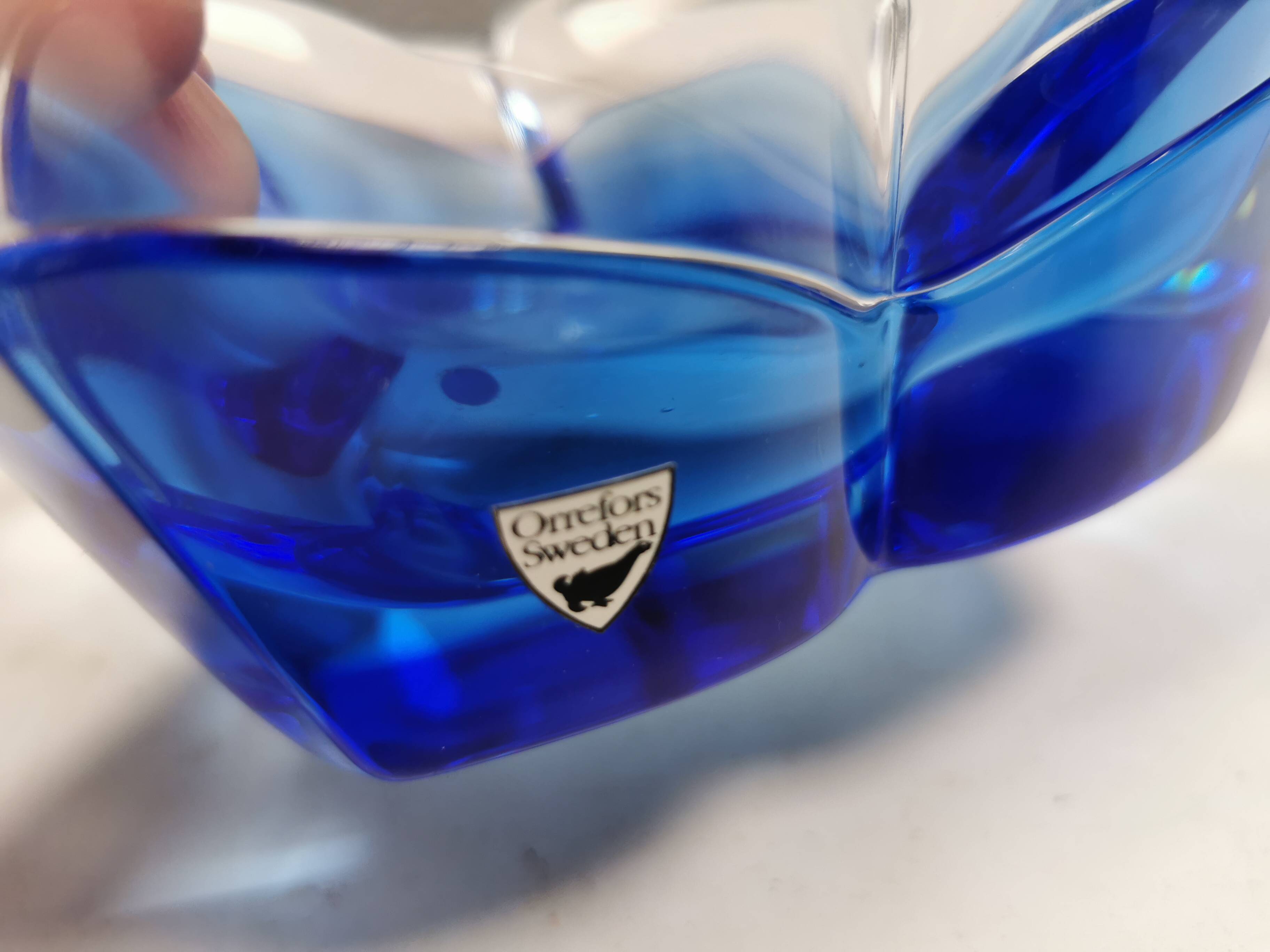 Lotus Glass bowl in mouth-blown glass from Swedish Orrefors 1988.