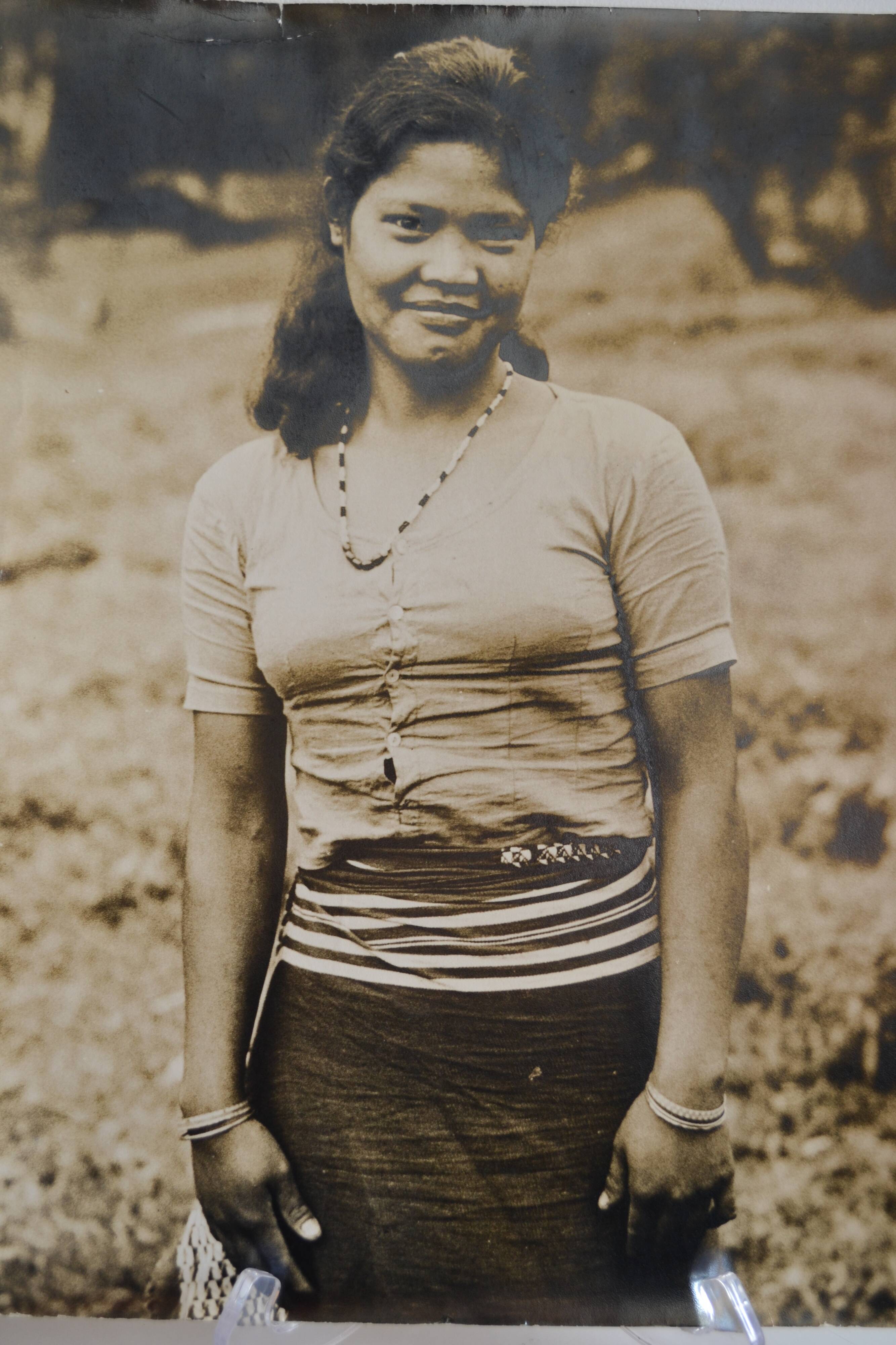 ANONYMOUS SILVER PHOTO SEPIA WOMAN INDONESIA CIRCA 1970
