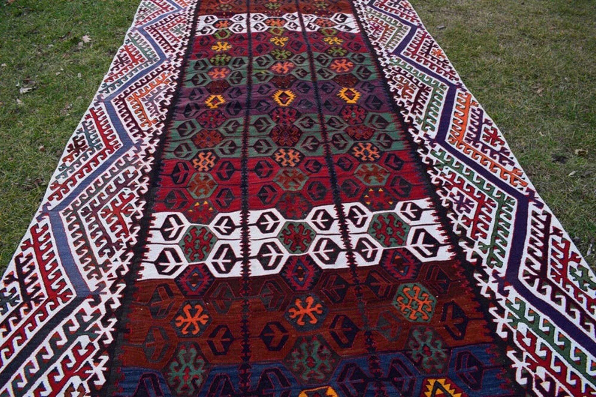 Vintage Turkish kilim, handwoven, 190x445 cm.