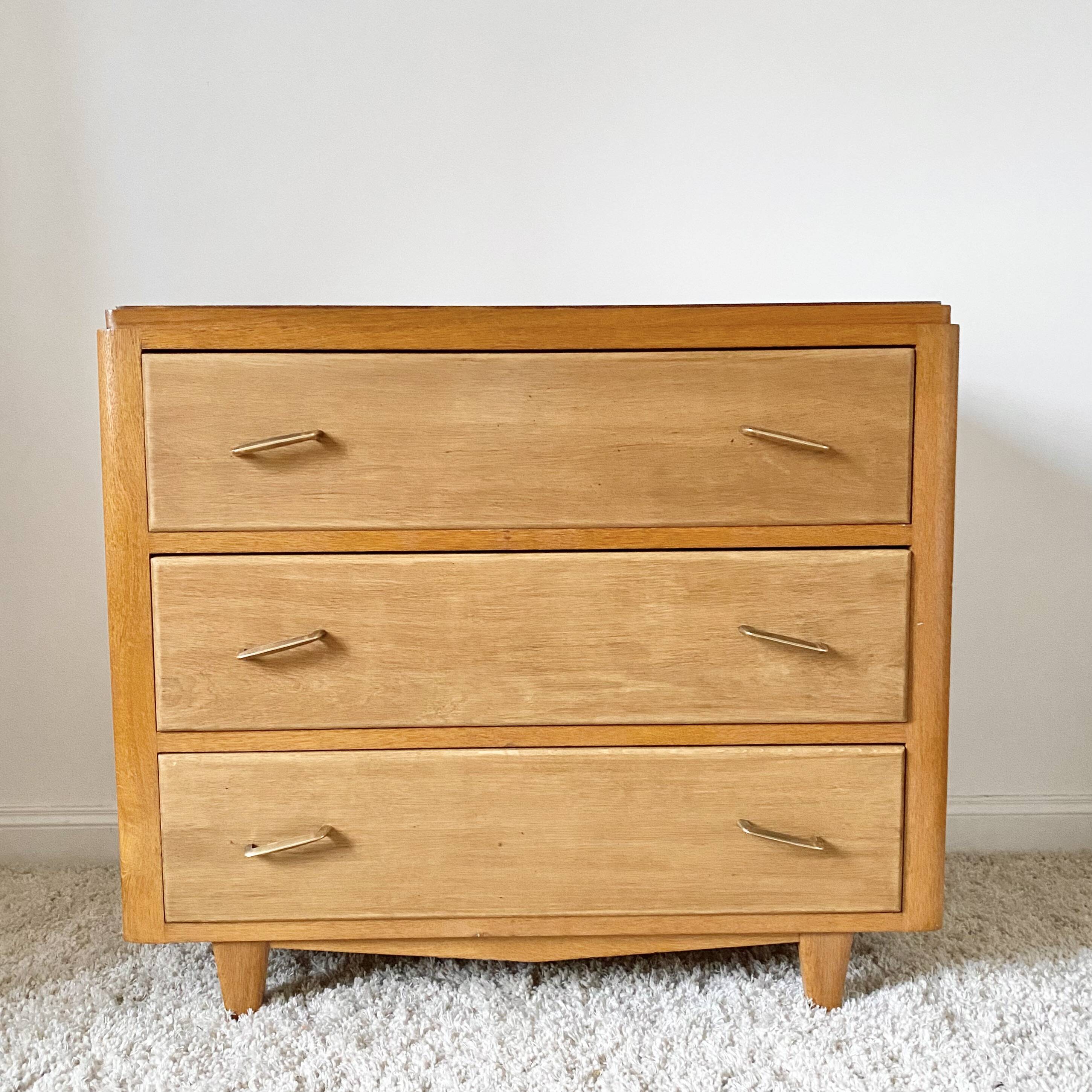 Vintage wooden chest of drawers