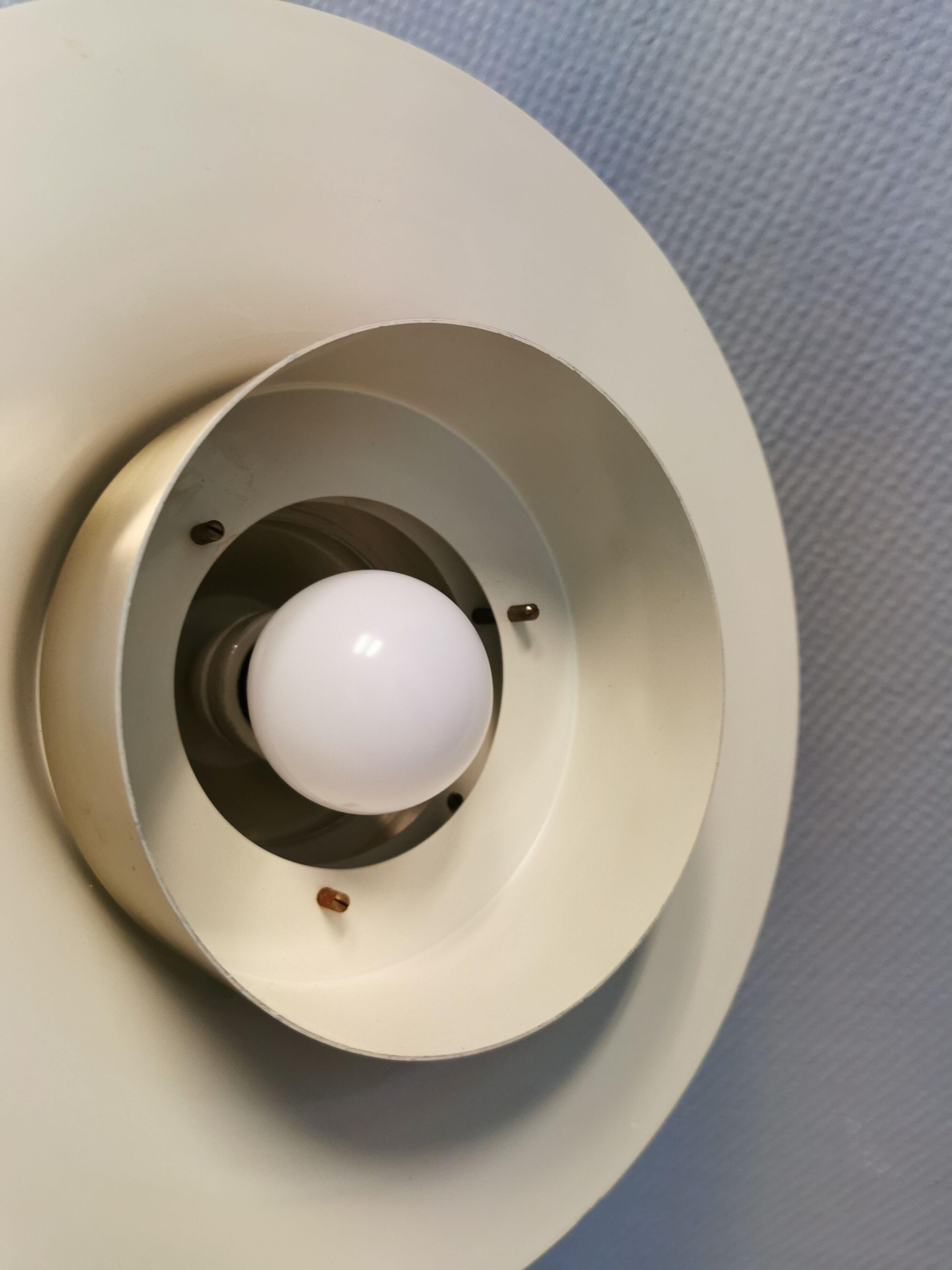 Danish hanging lamp in brass colored aluminum