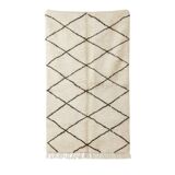 White Berber rug with black diamonds 150x260 cm