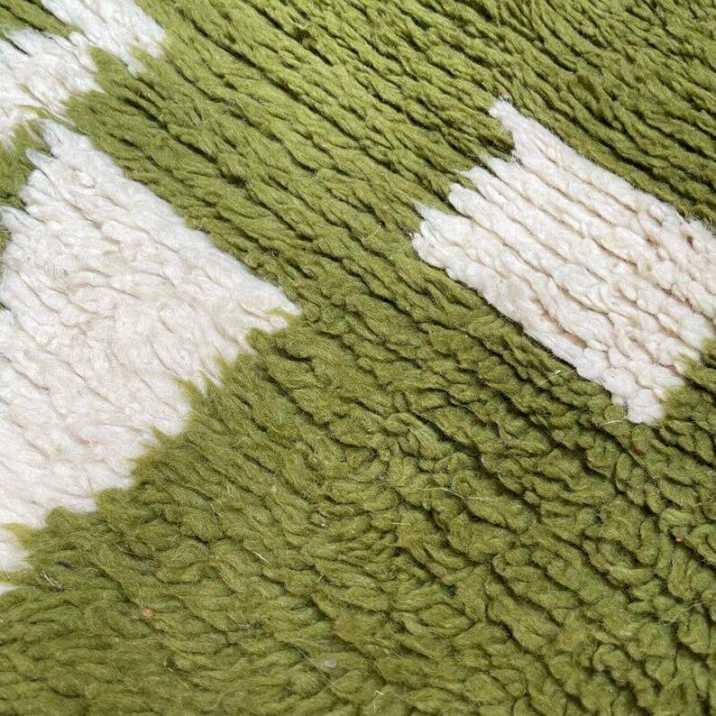 Handmade pure wool traditional green rug 140 x 260 cm