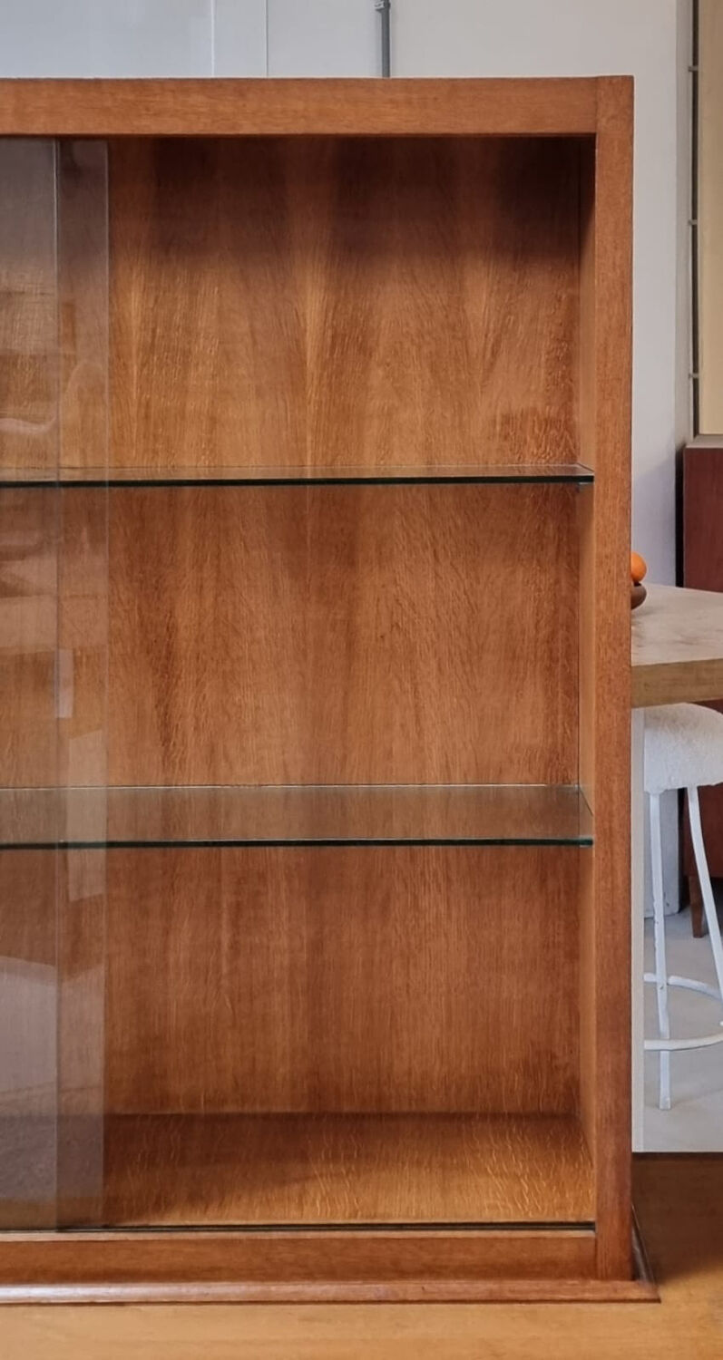 Vitrine du milieu du siècle