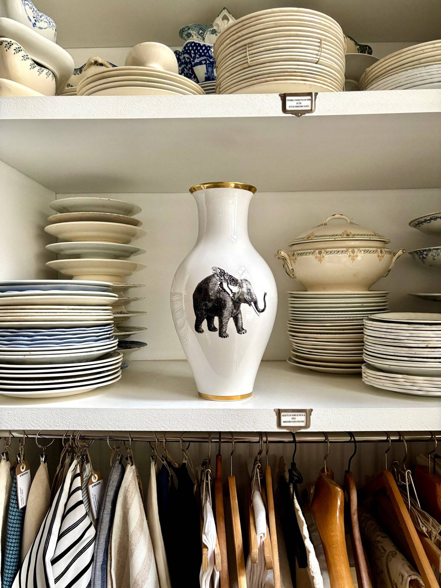 White and gold porcelain vase with black patterns by Mauricio Ortiz