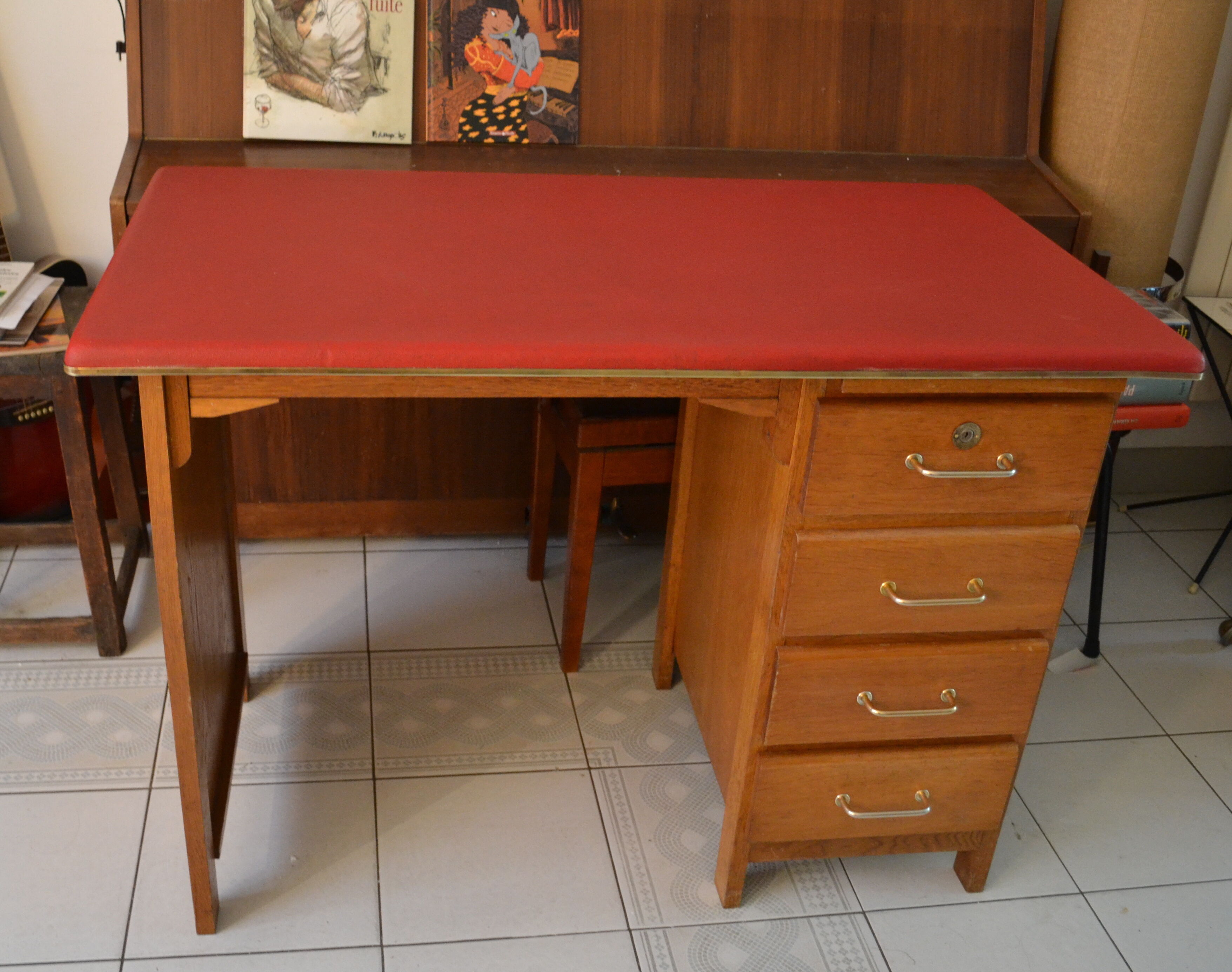 Bureau vintage 4 tiroirs marque Spirol
