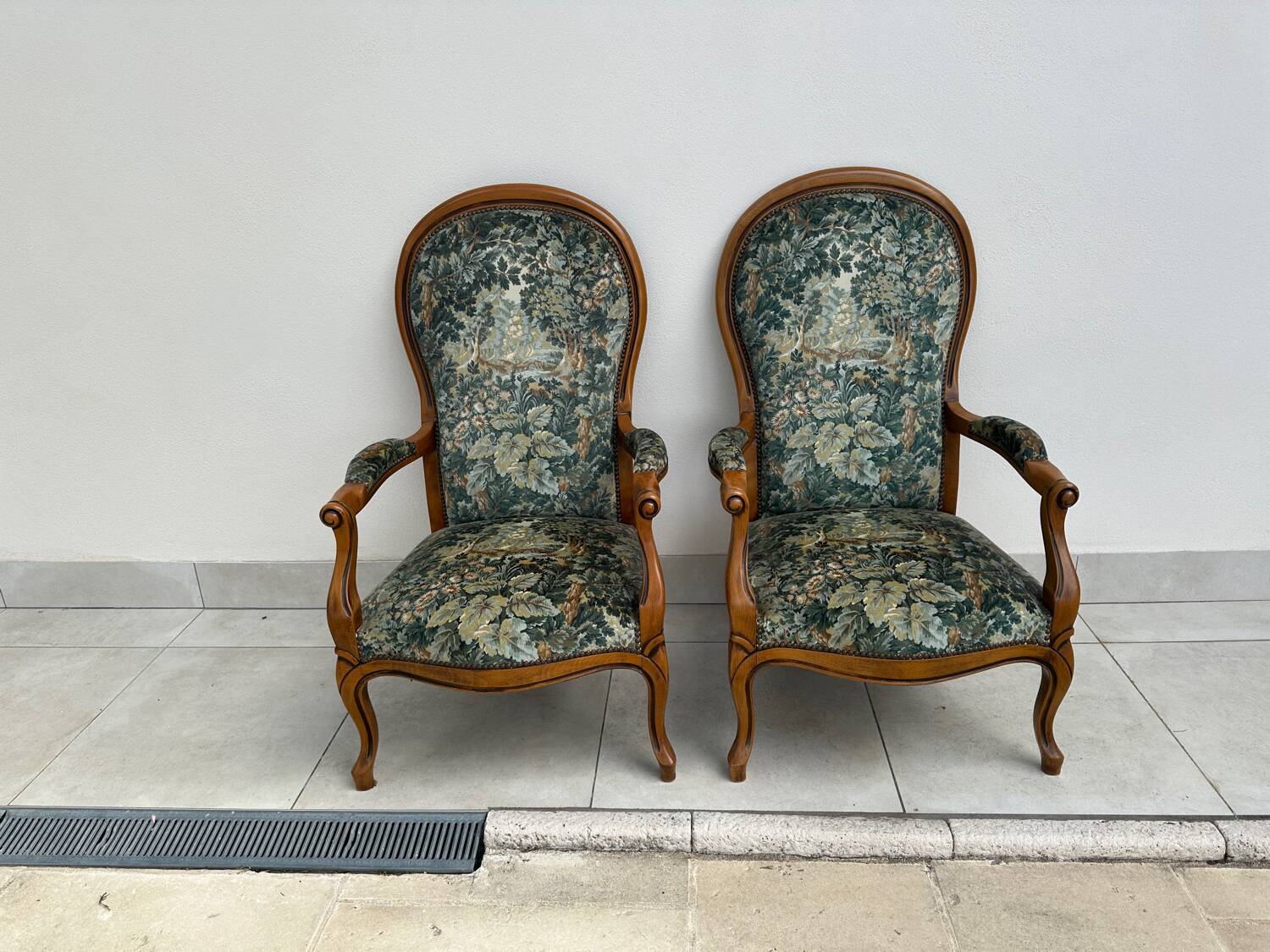 Lot of 2 Voltaire armchairs