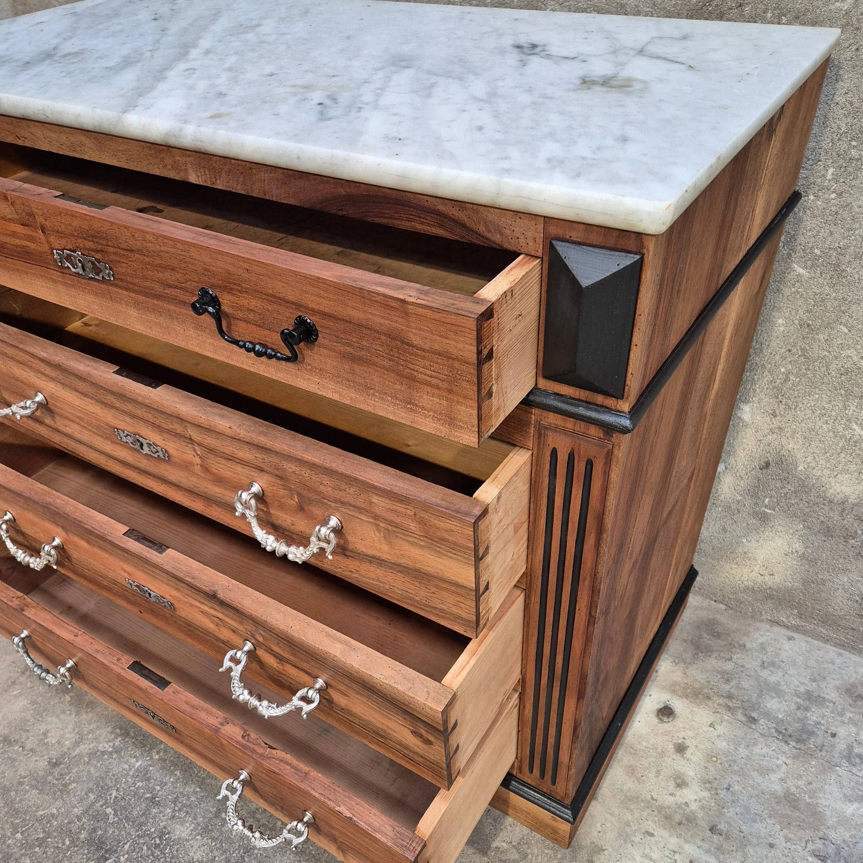 Commode