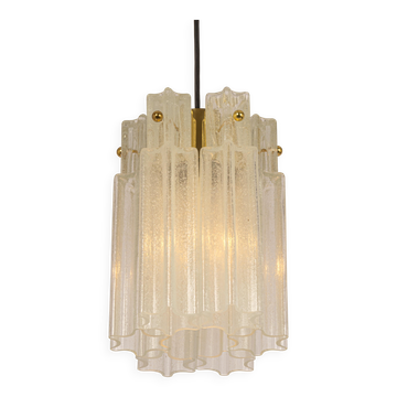 Pendant light with hand-blown glass pieces on a brass base made by Glashütte Limburg.