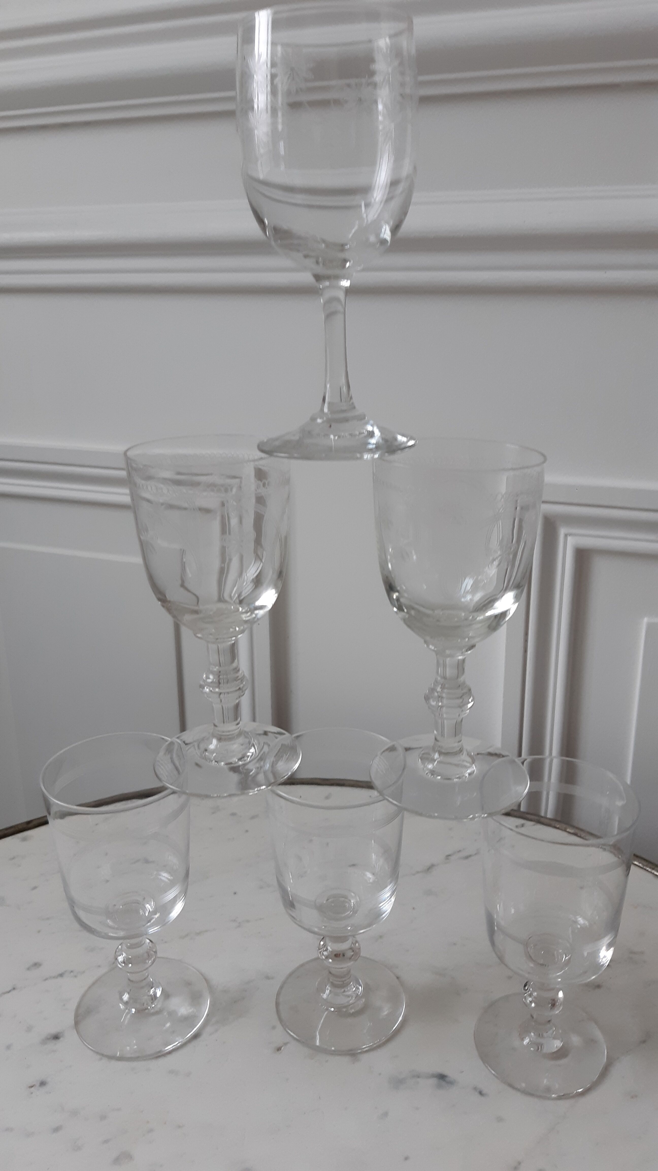 Set of 6 crystal wine glasses engraved 40-50s