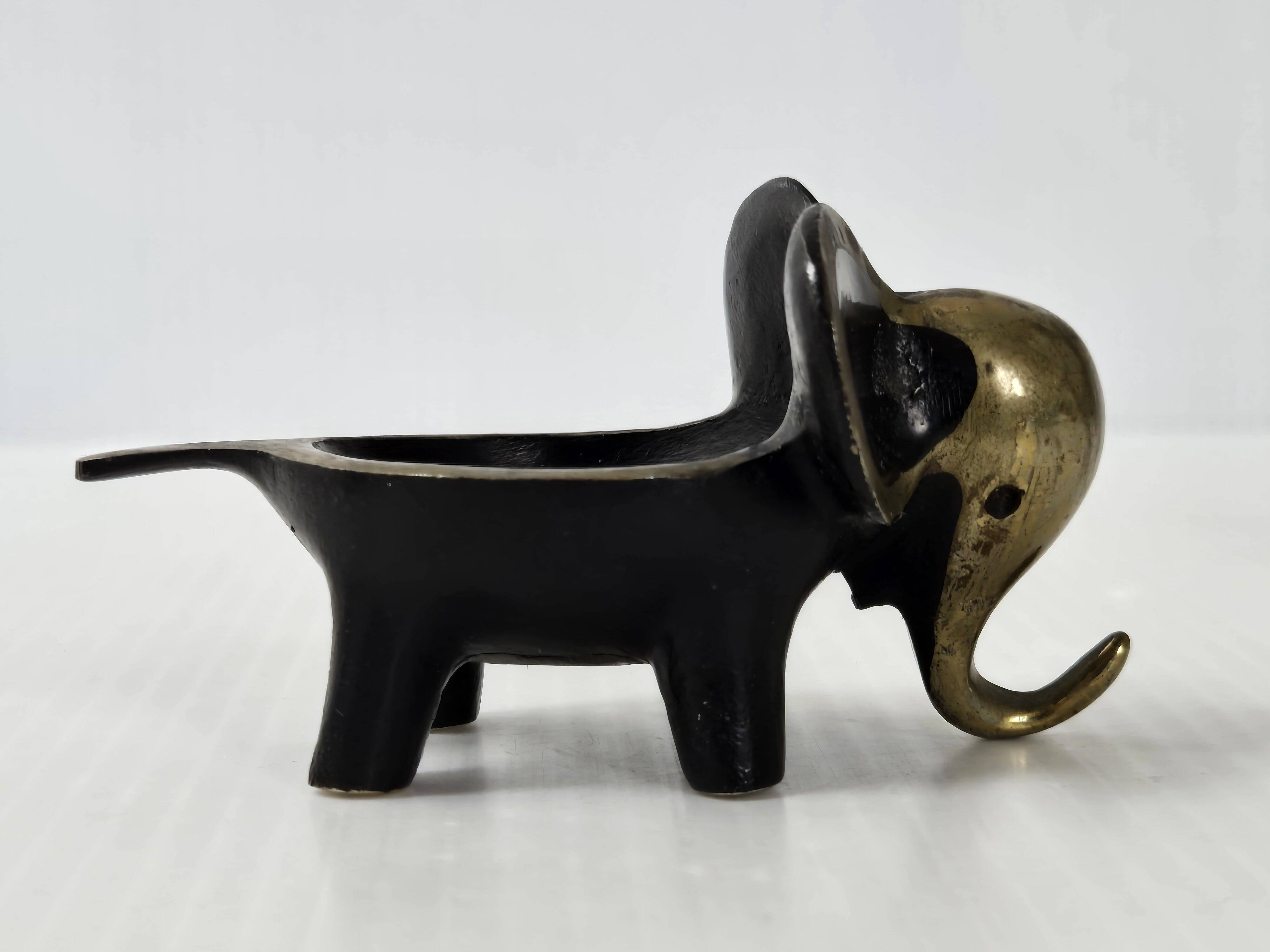 Set of 2 egg cups by Walter Bosse