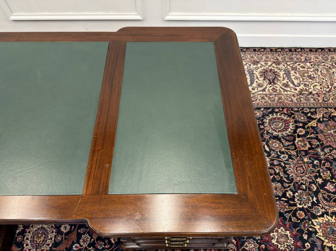 Classic English Desk Partnerdesk