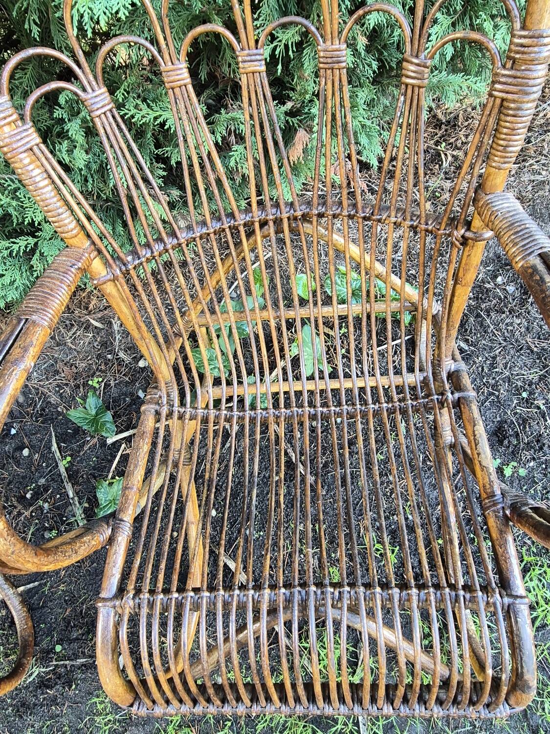Paire de sieges en rotin annee 1950