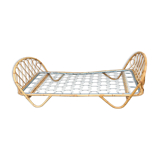 Rattan bed