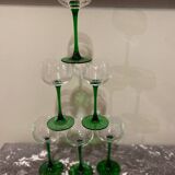 Verre à pied vert