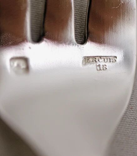 12 Art Deco oyster forks Ercuis in silver-plated metal