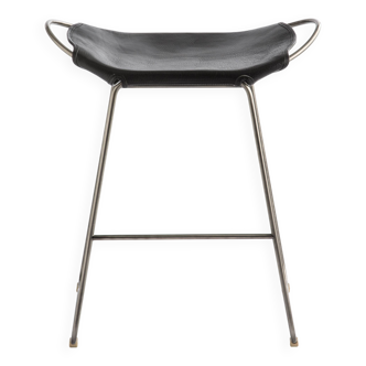 Contemporary kitchen bar stool, antique silver metal and black leather.