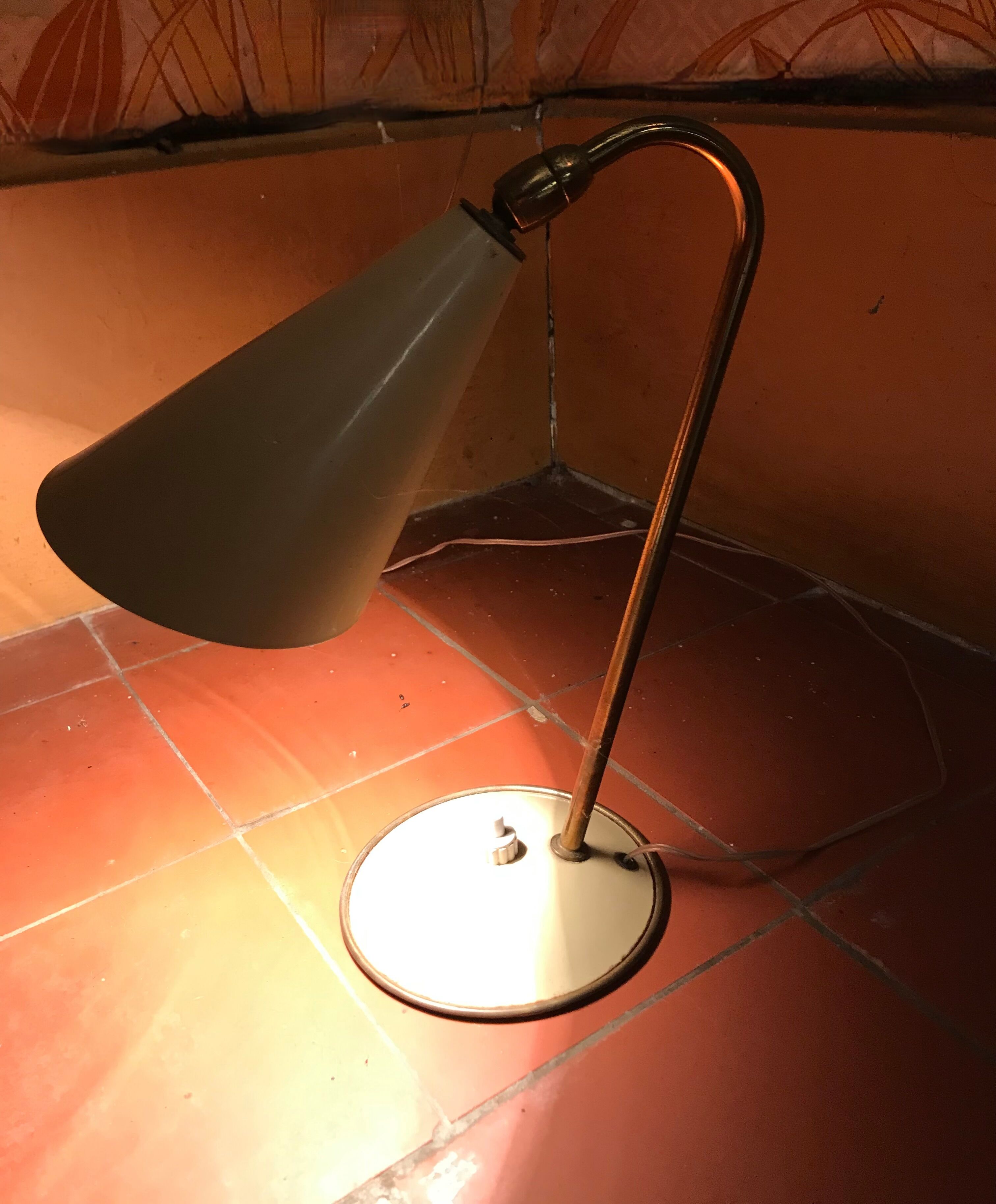 Small lamp in beige lacquered metal, 50s.