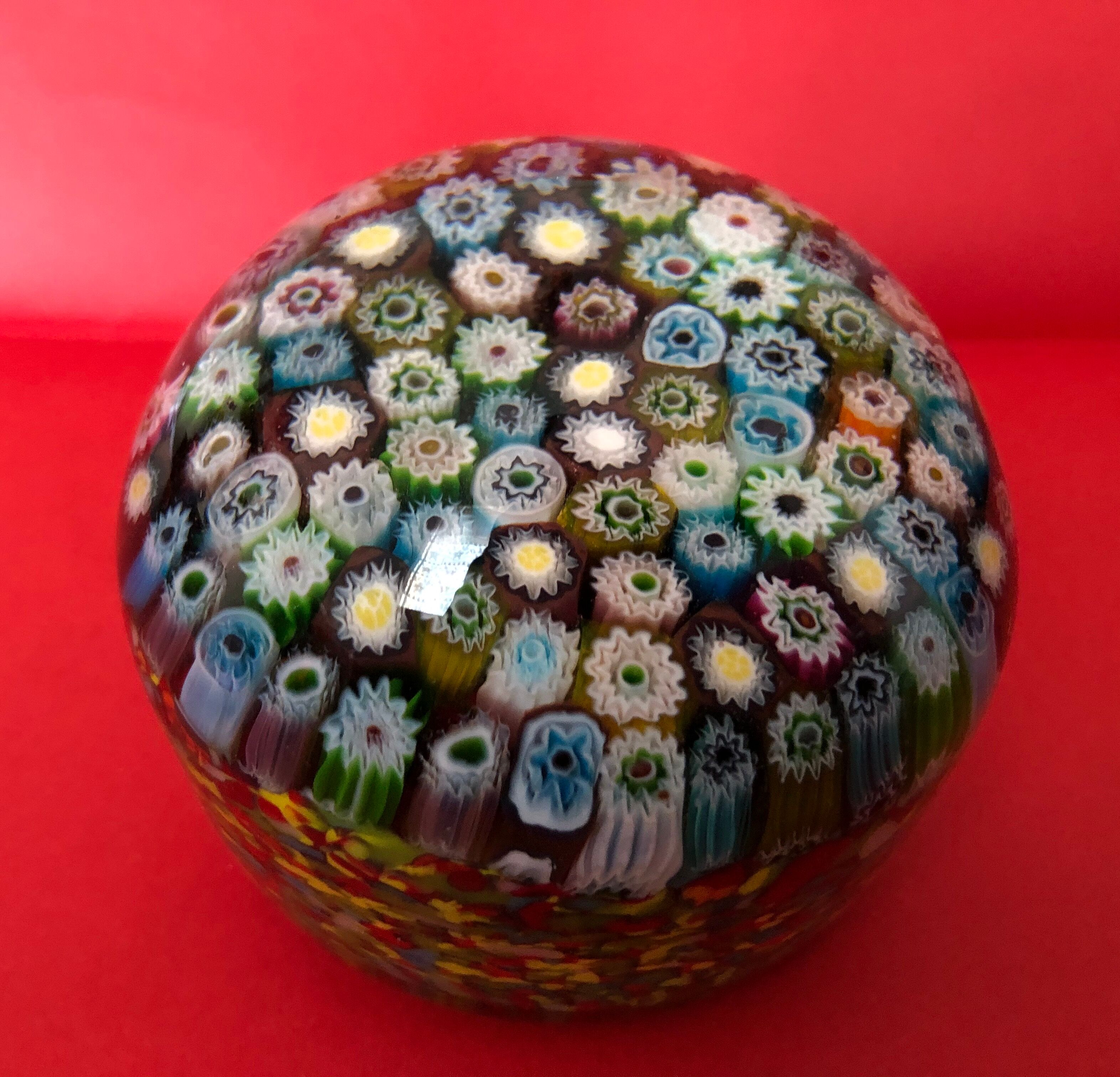 Millefiori paper press ball