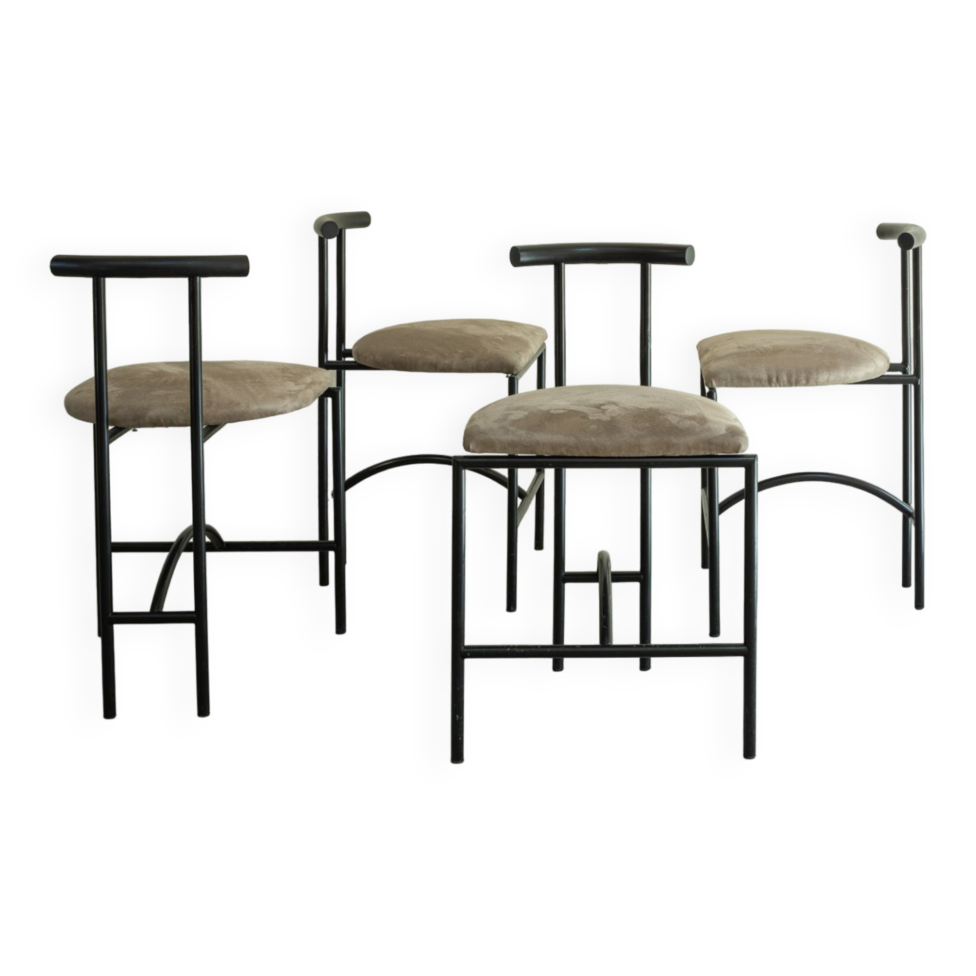 Rodney Kinsman, suite de quatre chaises modèle Tokyo