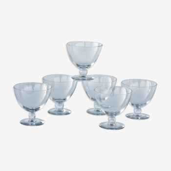 Series of 6 Art Deco crystal wine glasses from Baccarat model Gilbert