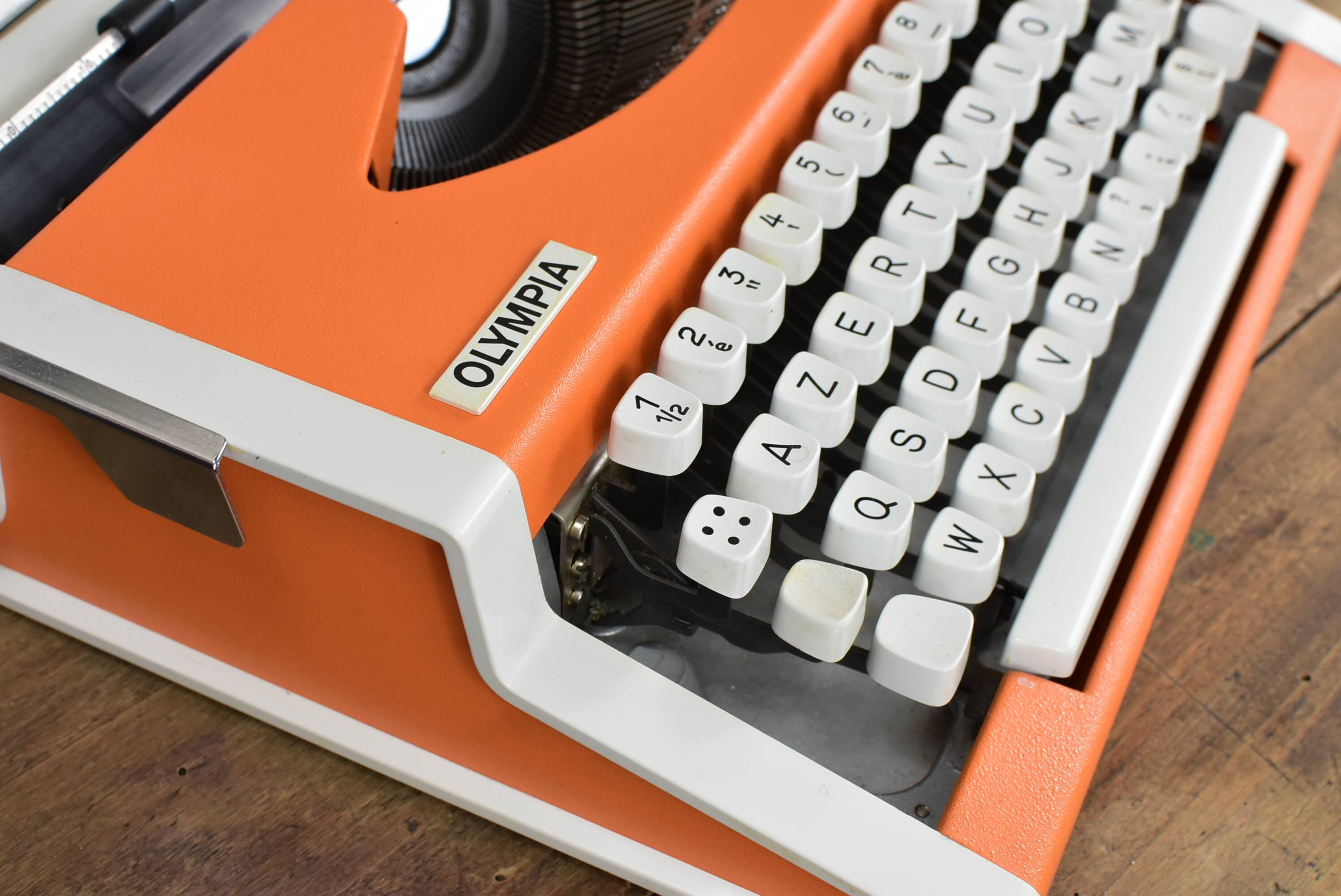 Olympia Traveller luxury typewriter