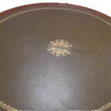 Table ronde style anglais dessus cuir vert et doré quadripode avec griffes  en laiton