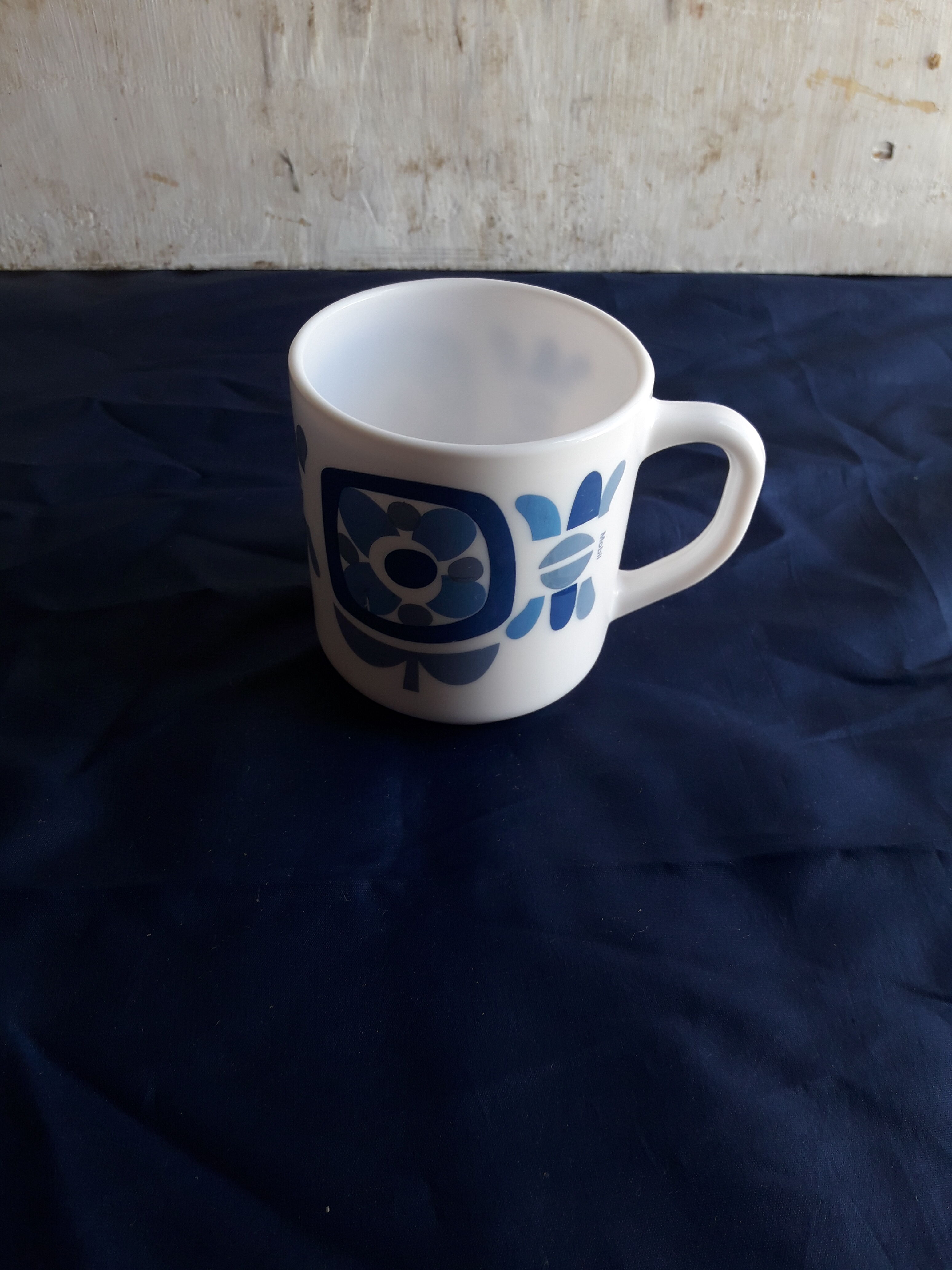 Mug Mobil blue arcopal