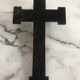 Crucifix ancien noir monochrome