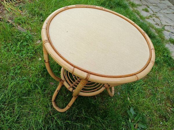 Table basse ronde en rotin