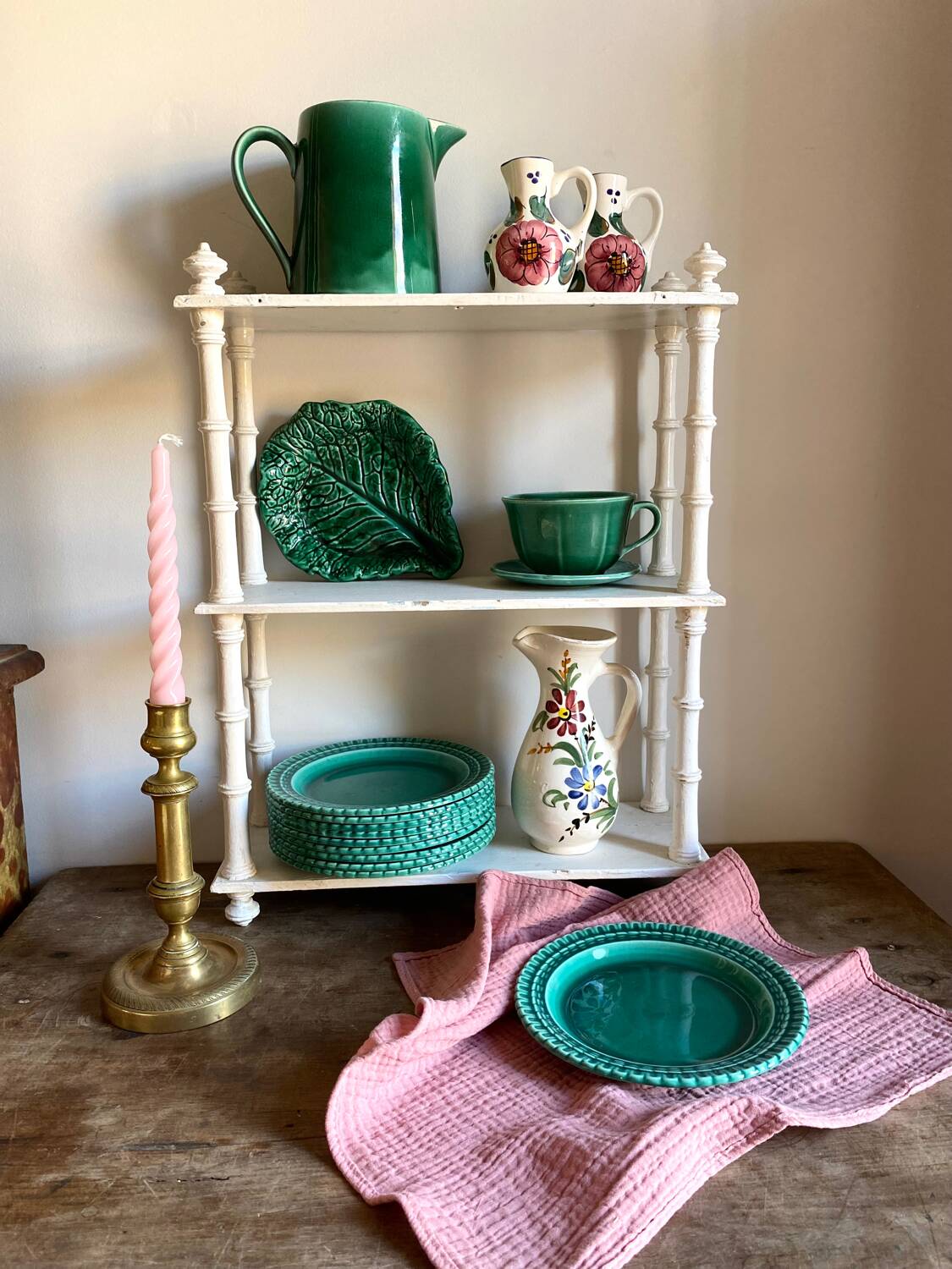 Small ceramic cabbage leaf dish