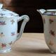 Service de table en porcelaine de Limoges Raynaud - Décor fleuri & or