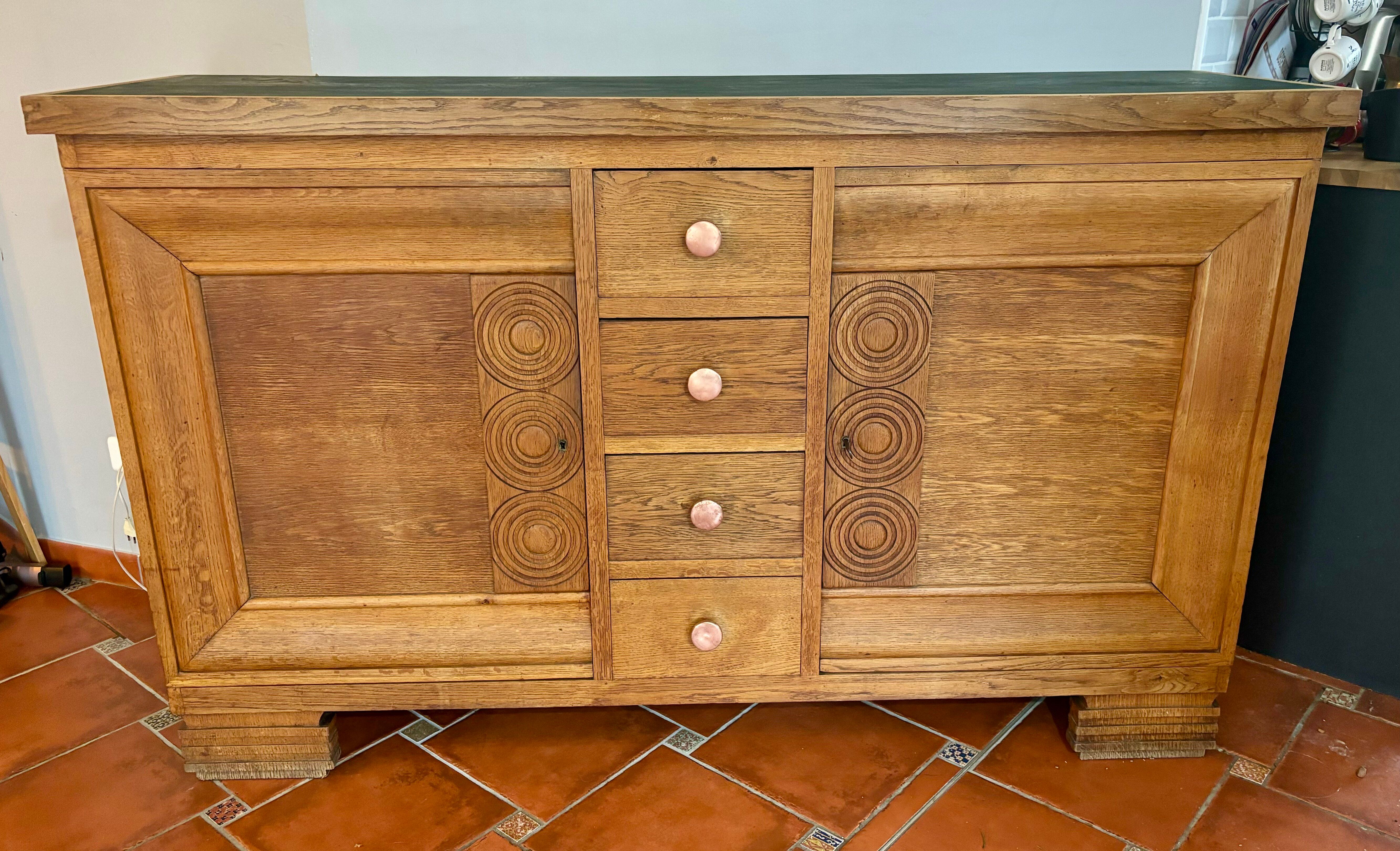 Buffet inspiré du style de Charles Dudouyt