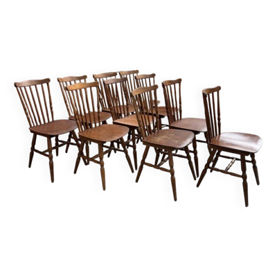 Suite de 10 chaises bistrot