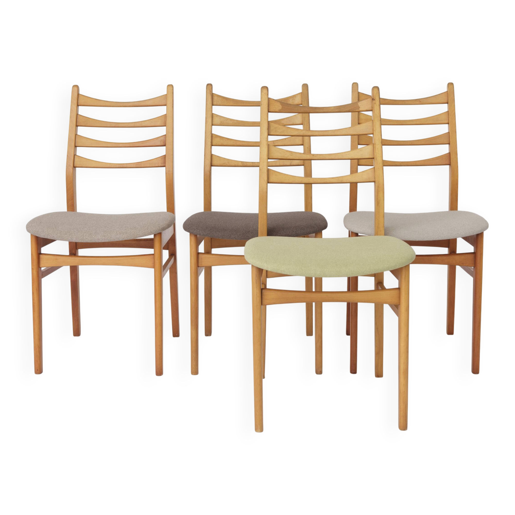 Ensemble de 4 chaises de salle à manger vintage années 1970 Allemagne, chaises en bois de hêtre, restaurées