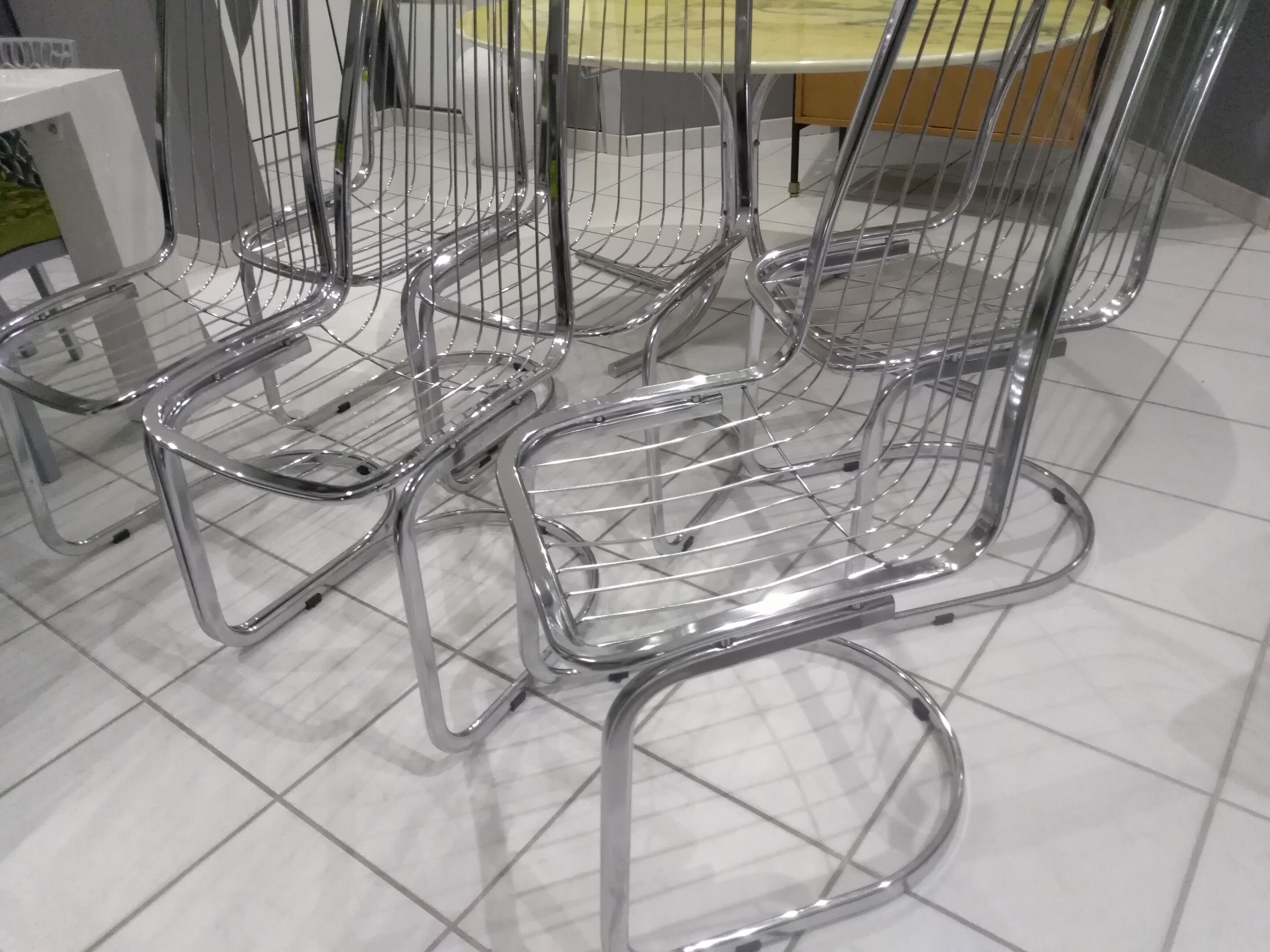 Suite of 6 vintage chrome metal chairs 1970