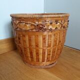 Basket paper in rattan and wicker