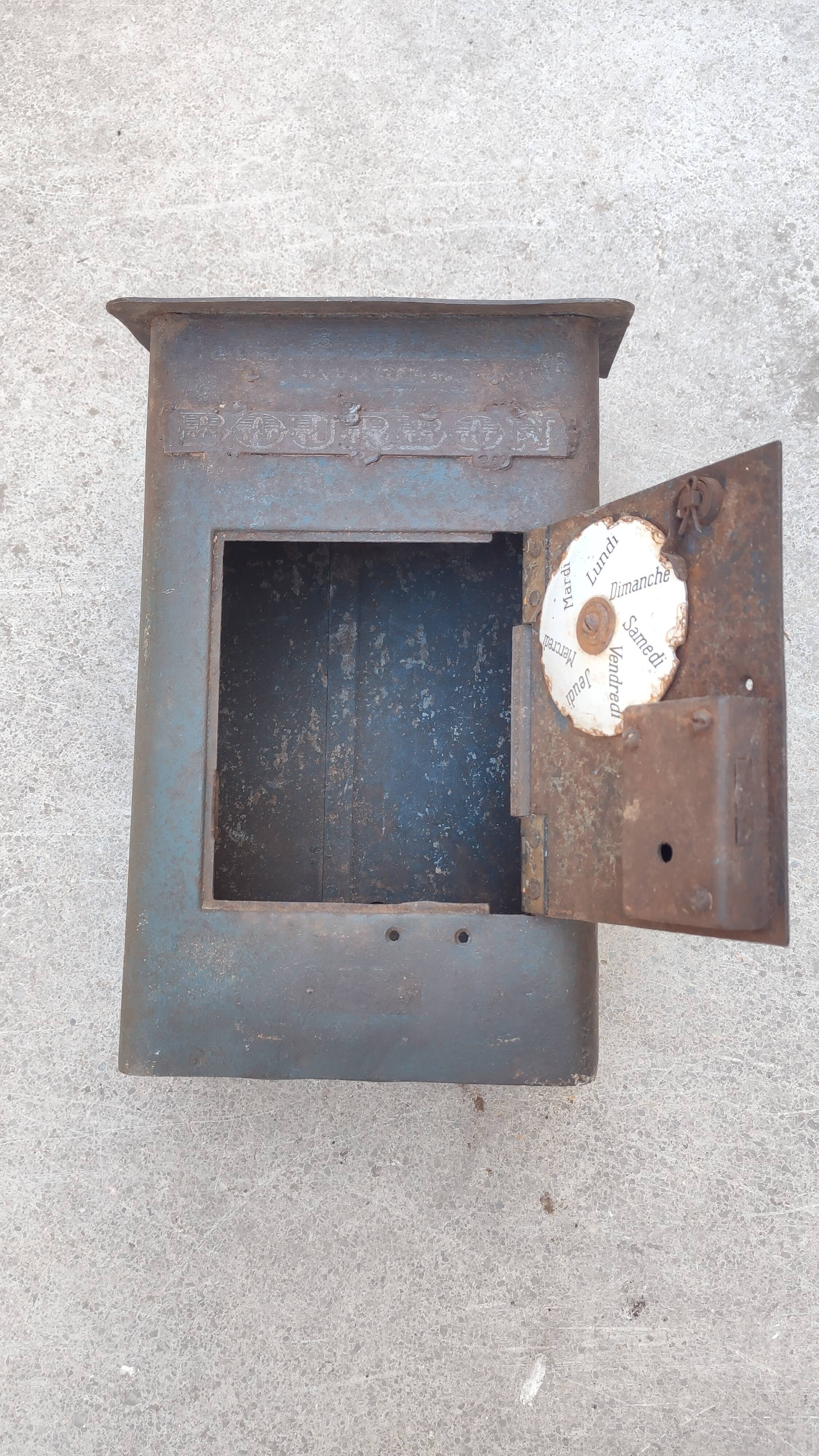 Mailbox, post office 1888, museum, reunion island