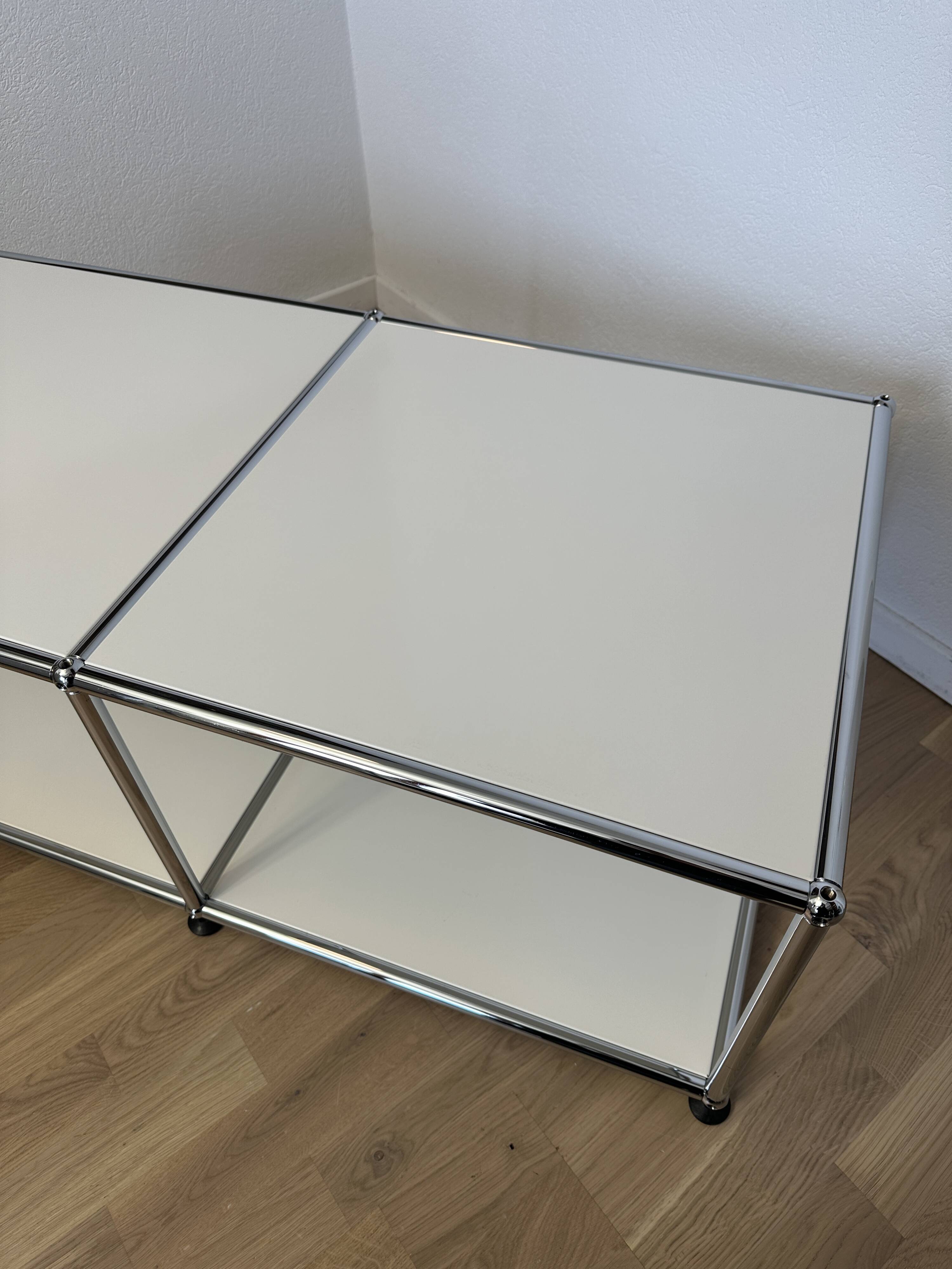 USM Haller coffee table in Pure White
