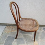 Antique Thonet chair in bentwood and canning