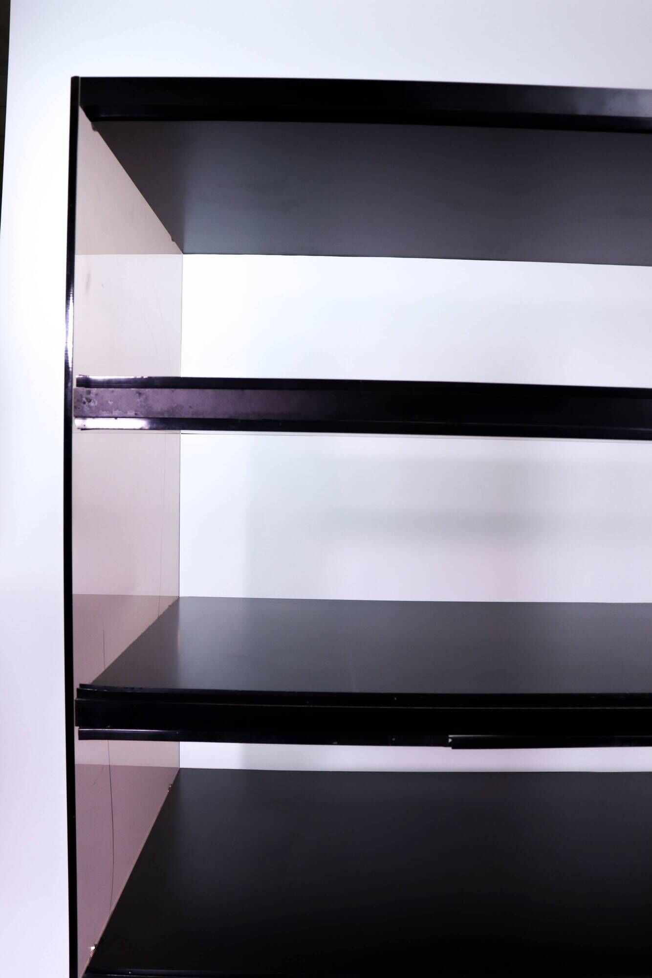 Meuble Hifi, range vinyles en plexiglas fumé par Eric Maville, années 70