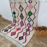 Handmade moroccan berber rug 267 x 121 cm