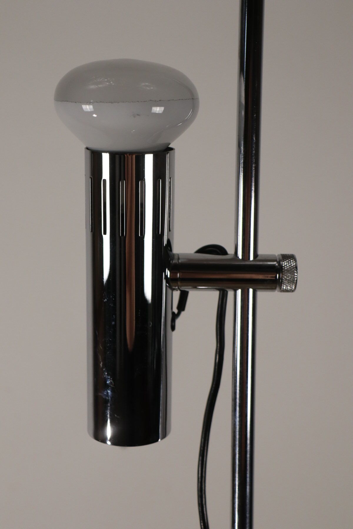 Vintage chrome metal floor lamp - 1970
