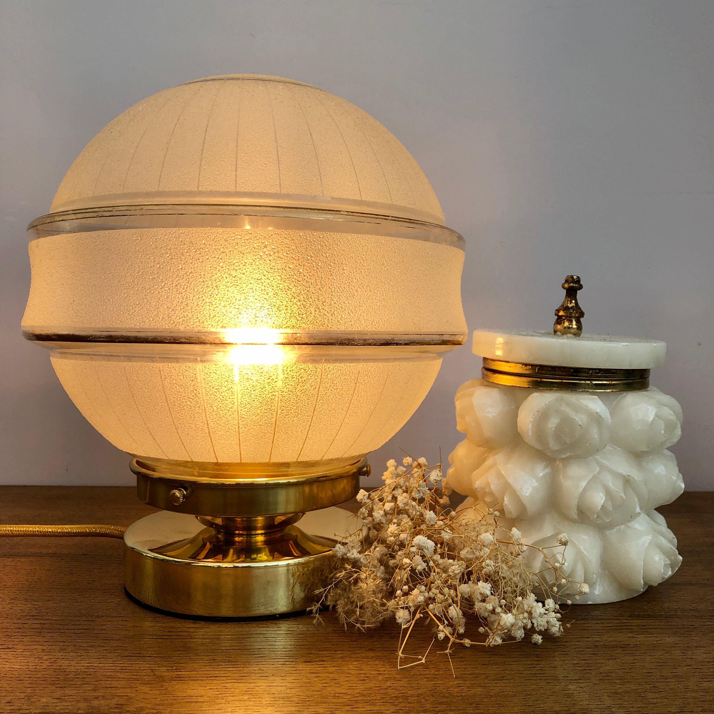 Vintage globe laying lamp in white frosted glass