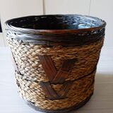 Woven wicker planters