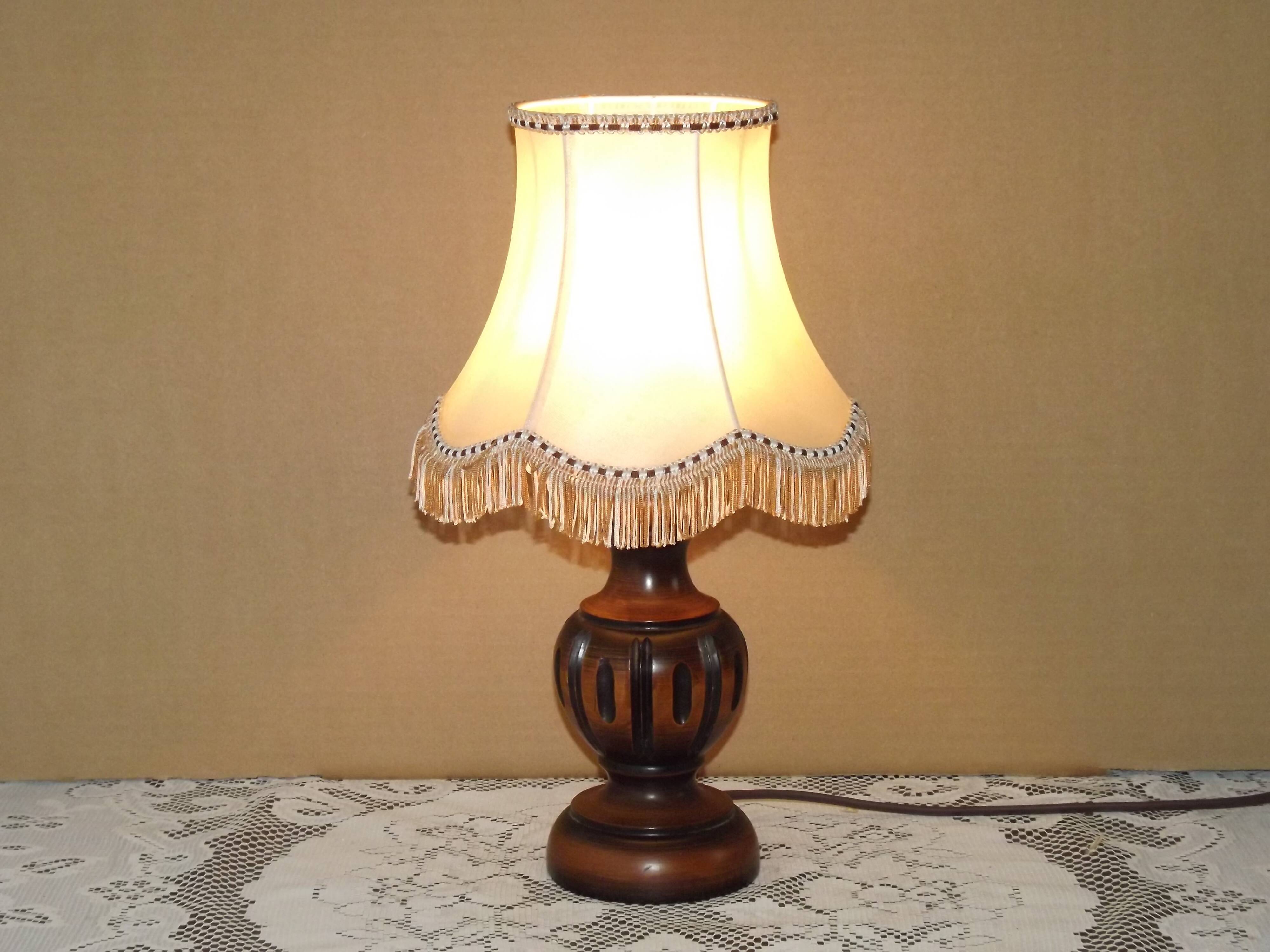 French Mid Century Round Turned Wood Table Lamp Cream Fringed Shade 5573